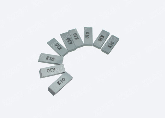 K10等級の炭化タングステン プロダクト ボタンを切るための立方形ボタンのカッター